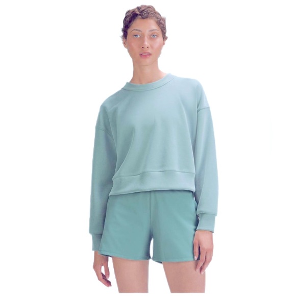 Lululemon Athletica Softstreme Perfectly Oversized Cropped Crew Size 6 - Picture 1 of 8